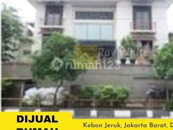Rumah Tingkat Modern di Kebon Jeruk tr