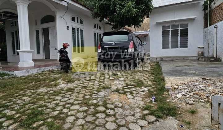 For Sale House On Hayam Wuruk Street