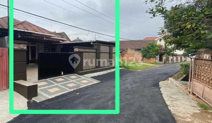 For Sale, Move-In Ready House.