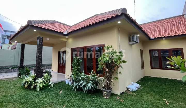 For Sale House with Office Ready to Occupancy