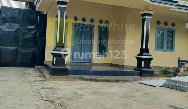 Dijual Rumah Siap Huni Dilengkapi tempat usaha