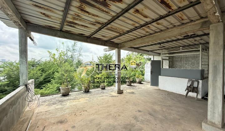 Dijual Rumah 3 Lantai Beserta Lahan Luas Siap untuk Buka Usaha Hotel Usaha Kost di Nagoya