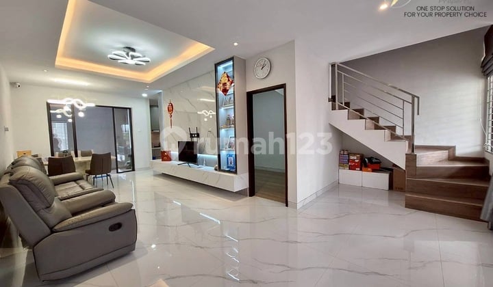 Dijual Rumah Cantik Full Interior Furnish Green Hills di Batam Centre