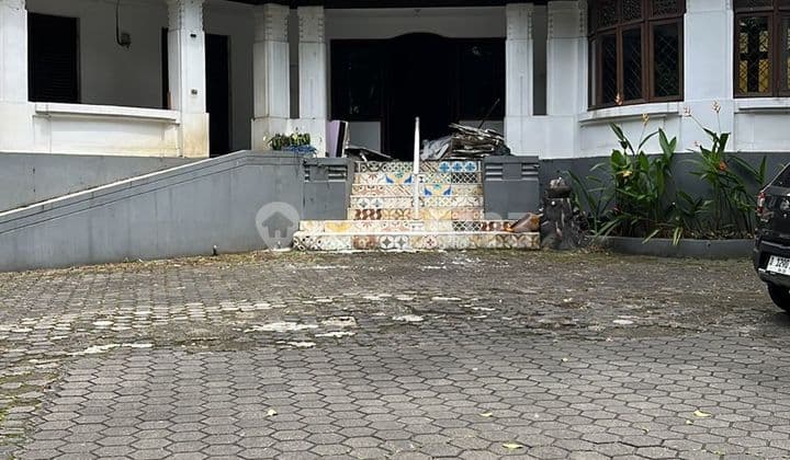 Ruang Usaha Strategis di Sayap Dago Bandung