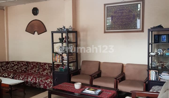 Rumah Lama Murah di Pusat Kota Jl Riau Bandung