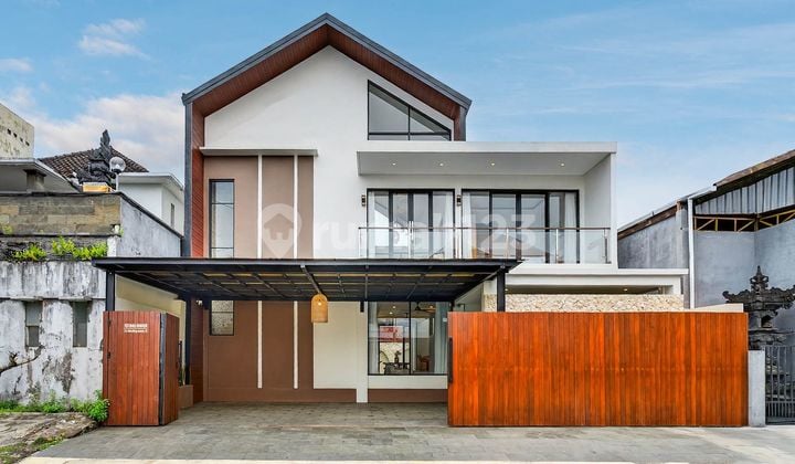 Rumah Style Villa Dekat Canggu dan Dekat ke Pusat Kota
