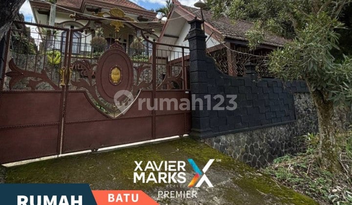 Well-Maintained House Ready to Occupy on Raya Sumbergondo Batu