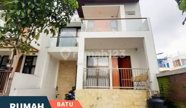Rumah Villa Full Furnish Dekat BNS di Alibaba Village Batu