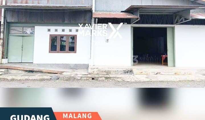 Gudang Akses Kontainer Dekat Exit Tol di Asrikaton Malang