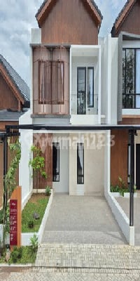 Rumah 2 Lantai Full Furnished Area Hertasning. 3 Kamar. Uk 7X14