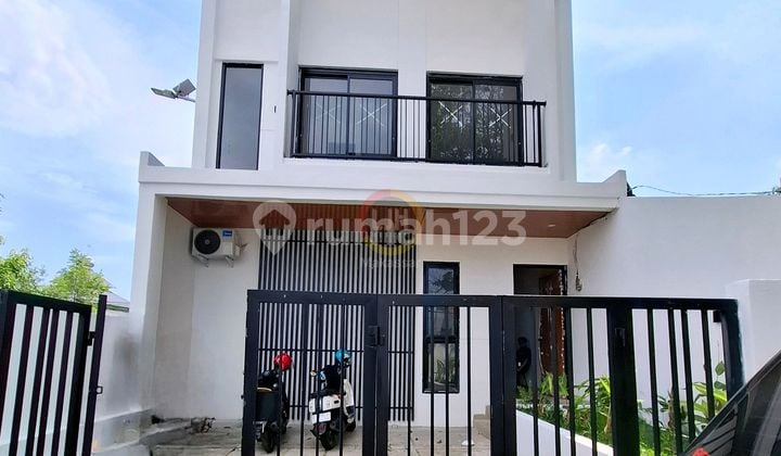 Rumah 2 Lantai Di Alaudin Mannuruki Makassar. 3+1 Kamar. 108m2.