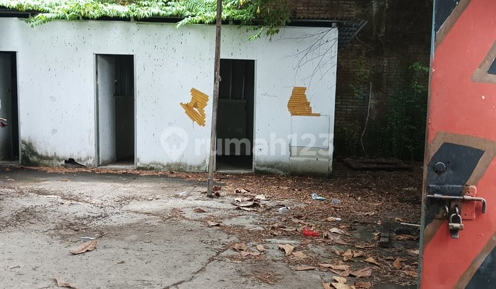 Gudang Siap Pakai Di Jalan Adipura Raya Tengah Kota Makassar