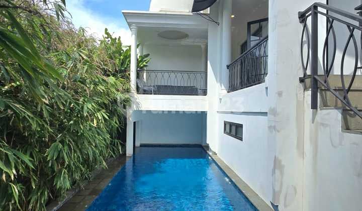 Rumah Classic Design Siap Huni di Bintaro Jaya Sektor 9