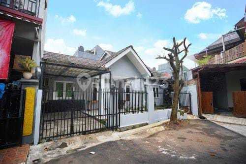 Rumah Dengan Tanah Besar Dalam Cluster Graha Bintaro