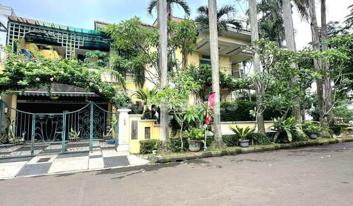 Rumah Hoek Classic Design Siap Huni di Sektor 9 Bintaro Jaya