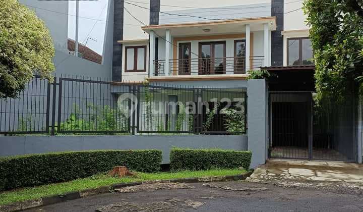 Rumah Asri Siap Huni di Bintaro.jaya Sektor 3 Tangsel