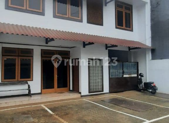 Dijual Turun Harga Rumah Kost Karyawan Putri di Kecamatan Pancoran, Kota Jakarta Selatan, Daerah Khusus Jakarta