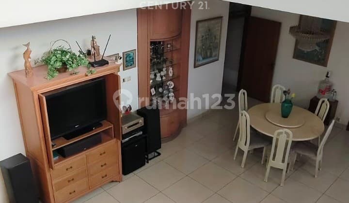 Rumah Asri Full Furnished di Batununggal Bandung