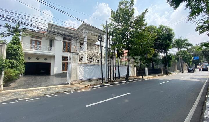 Dijual Rumah Mewah Elite Dharmawangsa Jakarta Selatan