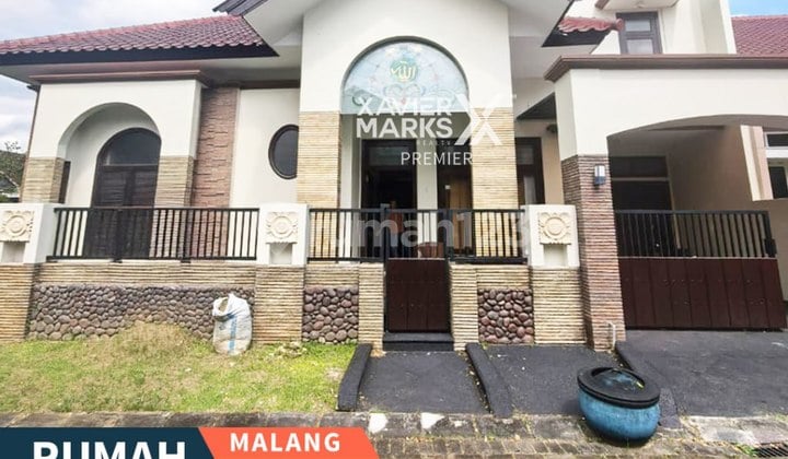 Rumah Kawasan Eksklusif di Permata Jingga Malang