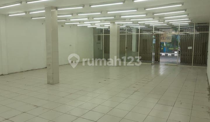 Ruang Usaha Kawasan Bisnis di Klojen Malang