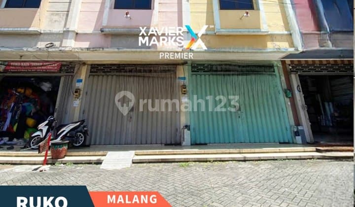 Ruko Selangkah Dari Alun-Alun Poros Jalan Kauman Malang