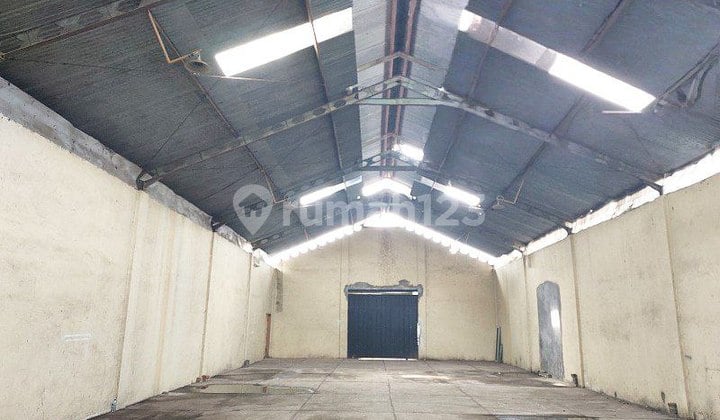 Gudang Selangkah ke Exit Tol di La Sucipto Malang