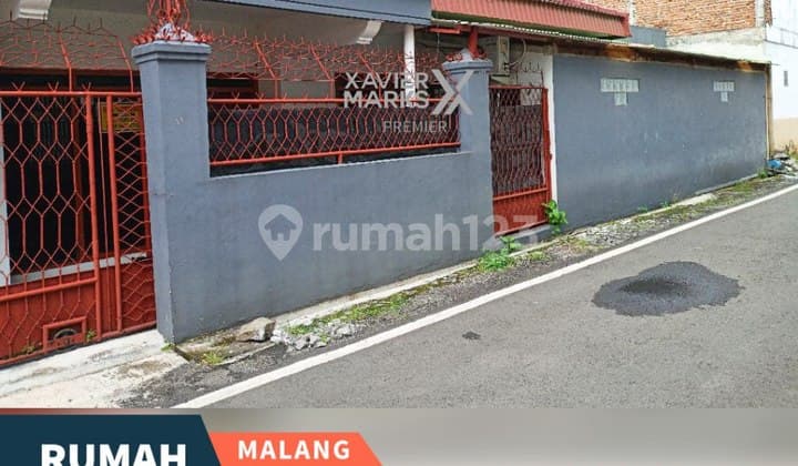 Rumah Selangkah ke Pusat Kota di Jl Taman Borobudur Malang