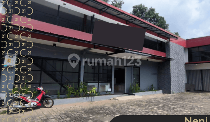 Shop house on Jalan Alternatif Cibubur, Jatisampurna, Bekasi.