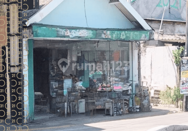 Shop House on Howitzer Street, Kemayoran, Central Jakarta