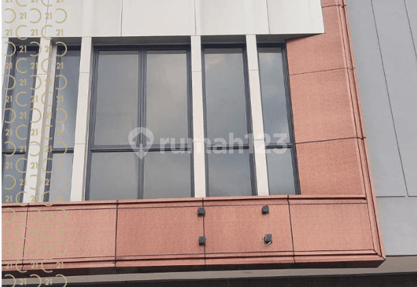 Disewakan Ruko 3 Lantai di Kota Wisata Cibubur