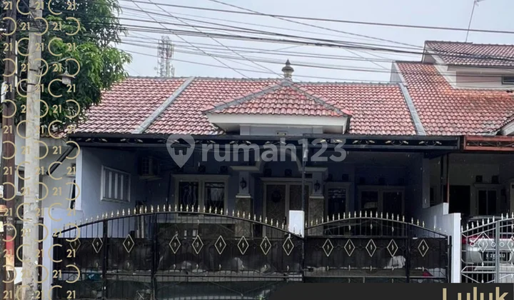 Disewakan Rumah Posisi Boulevard di Villa Nusa Indah 5 Gunung Putri Bogor