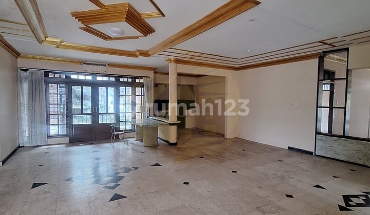 Rumah Besar Hook 4 Kamar Tidur Di Bukit Damai Indah Balikpapan