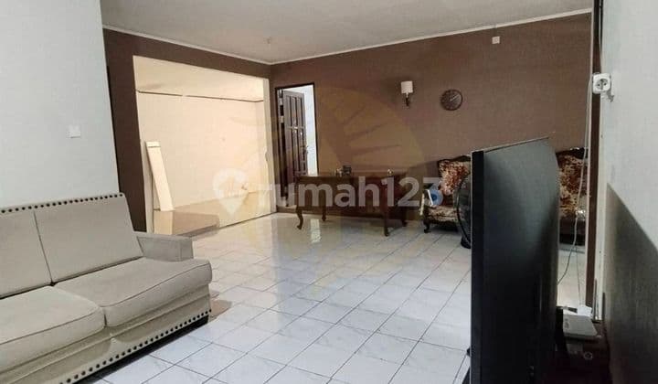 Rumah Hook Tengah Kota 5 Kamar Tidur Di Balikpapan Baru