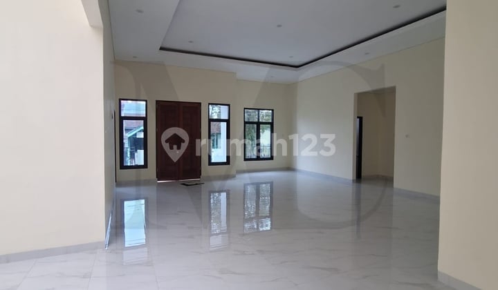 Rumah Cantik Hook Baru Bangun di Perumahan Elit Balikpapan Baru