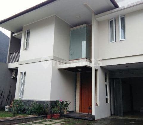 Rumah Lux Nyaman Siap Huni, di Setramurni Atas, Bandung