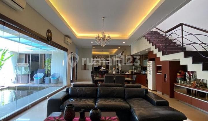 Rumah Lux Full Furnish di Singgasana Pradana, Mekarwangi Bandung