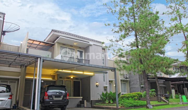 Dijual Rumah Cantik 2 Lantai Kota Baru Parahyangan Full Furnished