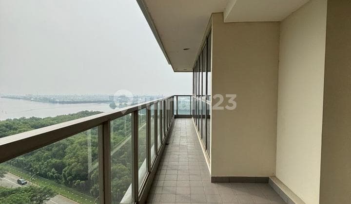 FOR SALE GOLD COAST APARTMENT HOEK TYPE WITH SEA & MANGROVE VIEW