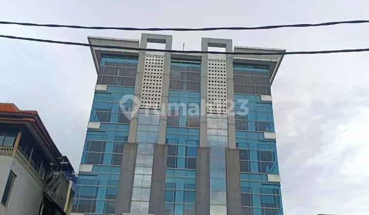 Gedung 5 Lantai di Jl. Raya Pasar Minggu. Jakarta Selatan