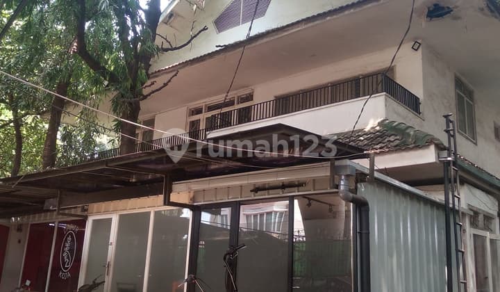 2-Story Lam House Prapanca 1