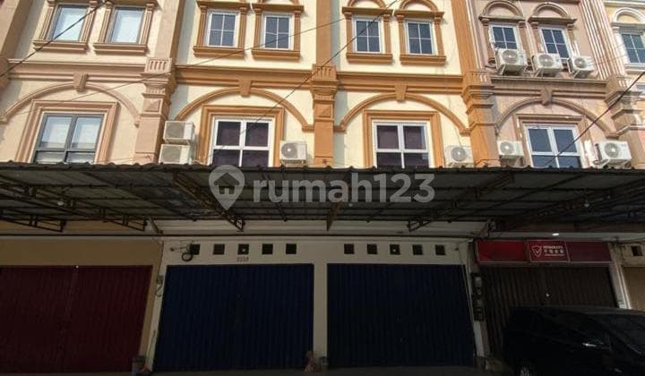 Ruko 5 Lantai Hadap Selatan Harga Dibawah Njop