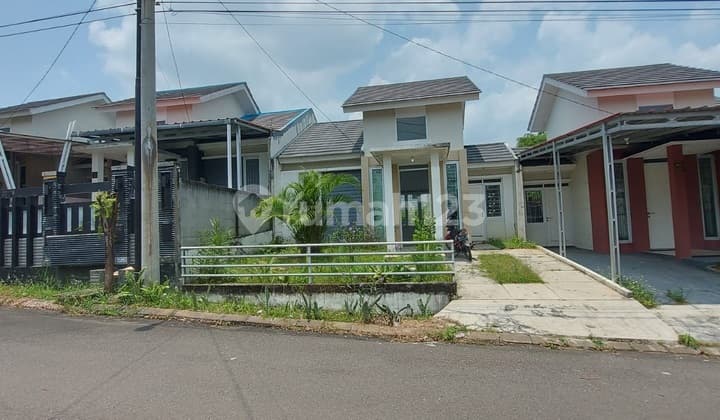 Rumah Cluster Rosdahlia di Citra Indah City, Bogor