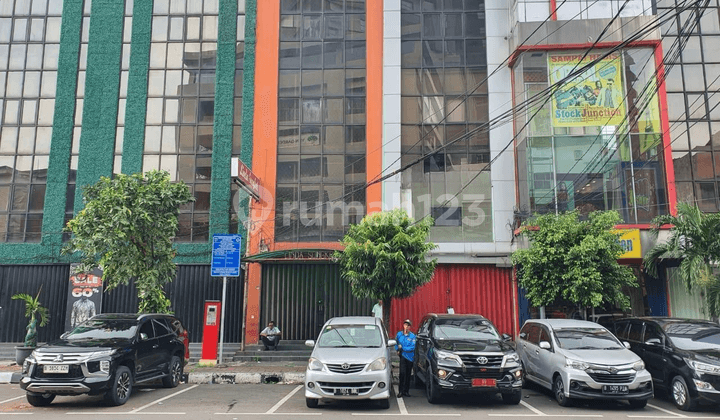 Ruko di Jl Pintu Air 5 Pasar Baru , Jakarta Pusat