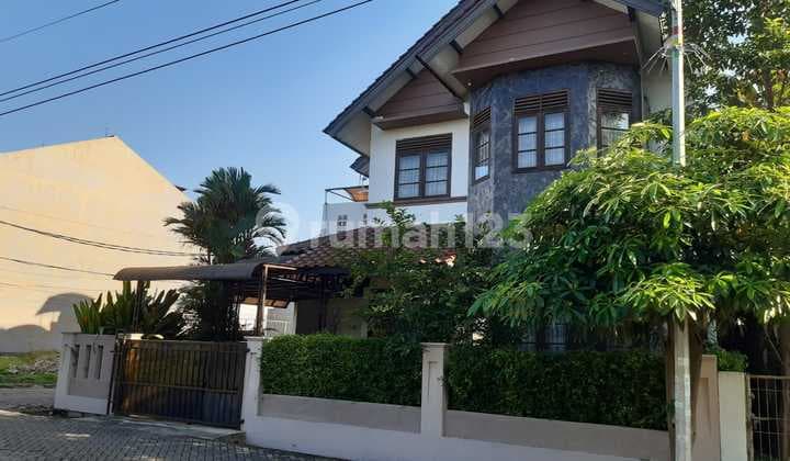 Rumah Asri 2 Lantai di Komplek Paninggilan Permai, Ciledug - Tangerang