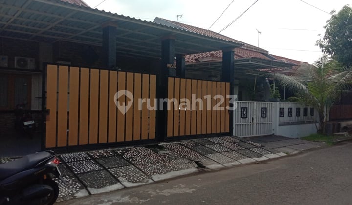 Dijual Rumah 2 Lt Di Taman Sari Harapan Indah