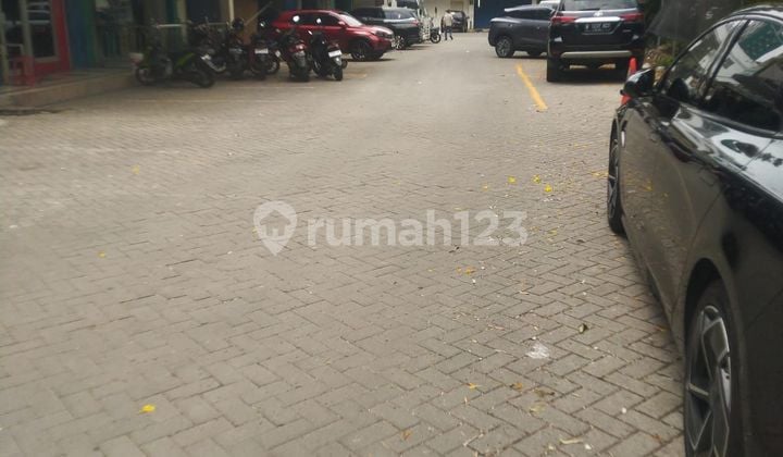 Disewa Ruko Gandeng Di Kayu Ringin Depan Apartemen Center Point Bekasi Selatan.