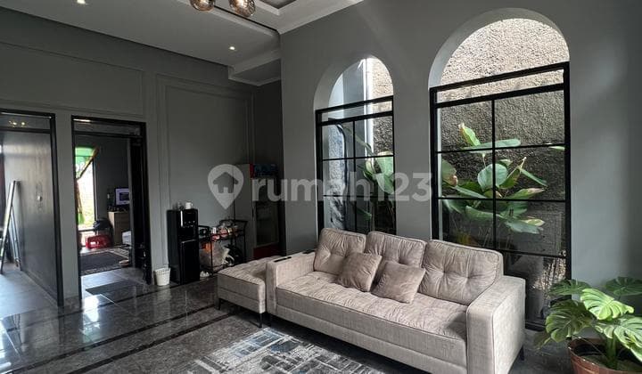 Rumah 2 lantai siap huni di buah batu bandung