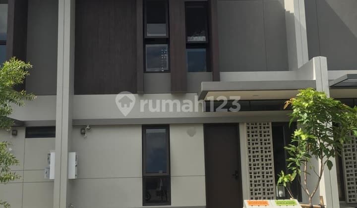 Rumah Cluster Flora Summarecon Bandung