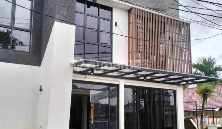 Gedung 2 Lantai Siap Huni Busa Dipakai untuk Kantor dan Usaha Lokasi Strategis di Daerah Cibubur